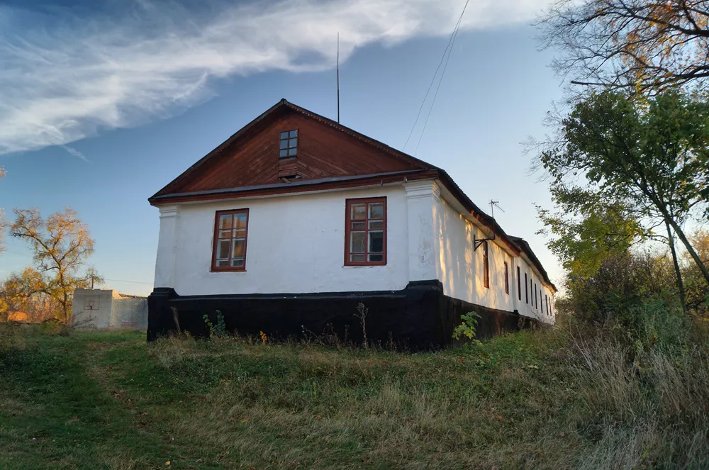 Anwesen von Tschajkowskyj im Dorf Haltschyn in der Region Berditschew
