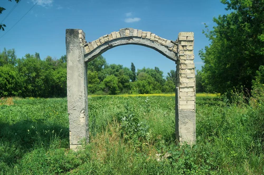 Alte Matzewot des Friedhofs von Pawolotsch