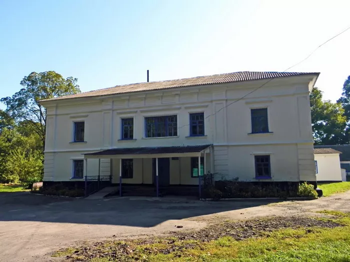 Палац Рациборовських у Волицях: архітектурна спадщина Житомирщини