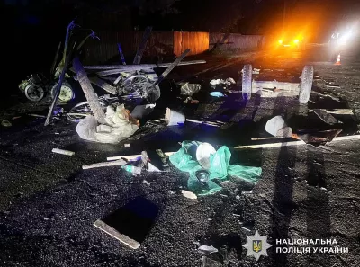 У Коростенському районі п’яний водій Lexus врізався у мотоблок: чоловік у реанімації