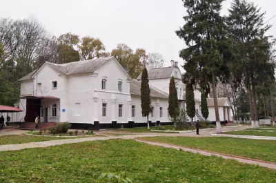Палац Орловських у Коростках