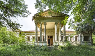 Палац Корницьких у Рогачах: неокласична перлина Житомирщини