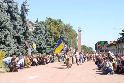 Радомишльська громада попрощалася із Захисником Юрієм Матвієнком