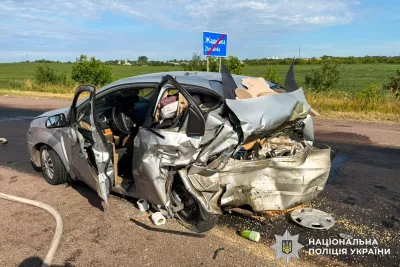 На Рівненщині зіткнулися Ford і Chevrolet: двоє водіїв травмовані, один у реанімації