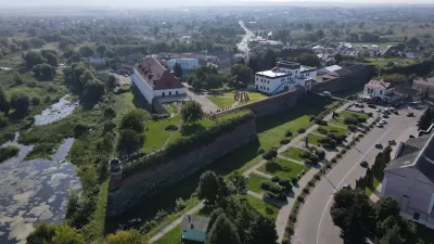 Відстань між Рівним і Дубном, варіанти проїзду автобусом, електричкою та BlaBlaCar, орієнтовний час у дорозі та ціни. 
