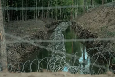 ​Загроза з білорусі: на Житомирщині прикордонники показали, як укріплюють північний кордон
