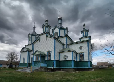 Церква Різдва Богородиці в Рижанах: історія та відновлення святині