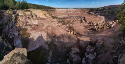 Гранітний кар’єр Лизника: один з найбільших в Україні з унікальним червоним каменем