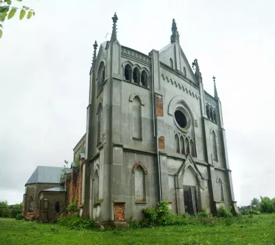 Краса неоготичного храму в Краснополі привертає увагу туристів