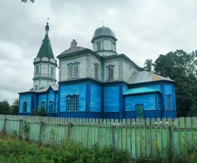 Село Старі Вороб’ї: історія та архітектура дерев’яної церкви