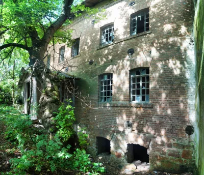 Водяний млин та церква Івана Богослова в Карабчиєві: історичні пам’ятки Ружинського району