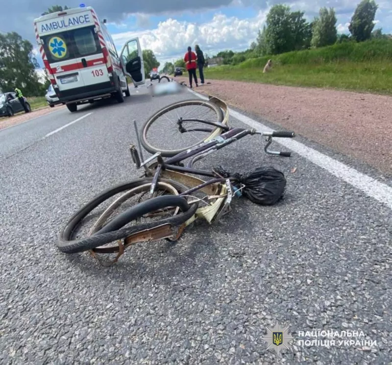 Під Овручем у ДТП загинув велосипедист
