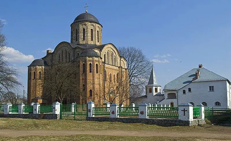 Василівська церква в Овручі