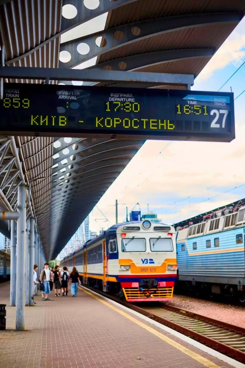 Укрзалізниця запускає додаткові поїзди між Київщиною та Житомирщиною