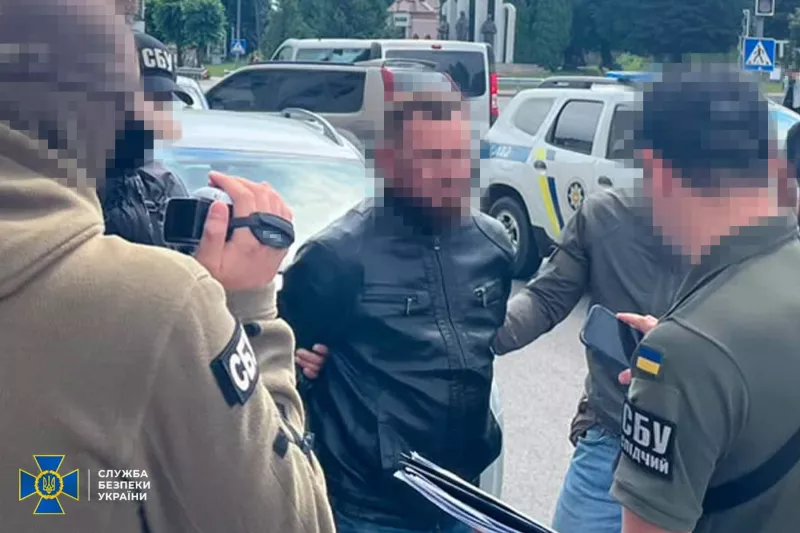 СБУ затримала на Рівненщині агента ФСБ, який коригував удари та готував замовні вбивства
