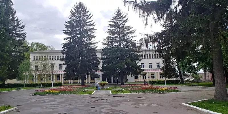 Палац Мезенцева у Звягелі: графська садиба над Случчю