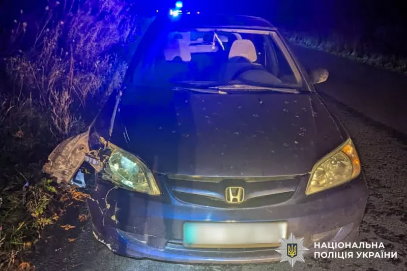 На Рівненщині Honda збила двох людей: чоловік загинув, жінку госпіталізували