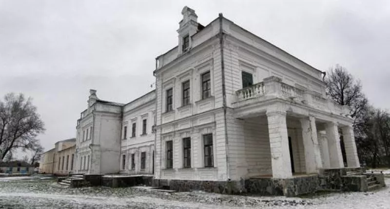 В Андрушівці відновлюють історичний палац: нова ера для культурної спадщини!