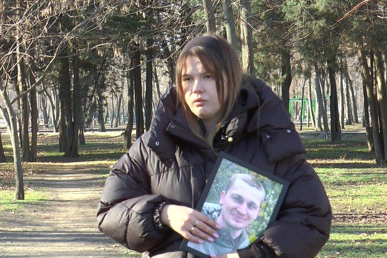 Працівник моргу в Малині отримав вирок за викрадення каблучки з тіла загиблого військового