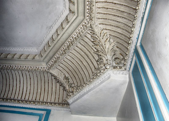 Ліпнина в палаці Терещенків