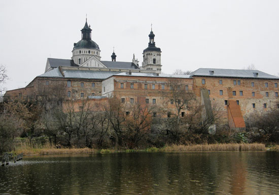 Кляштор Босих Кармелітів Кляштор Босих Кармелітів