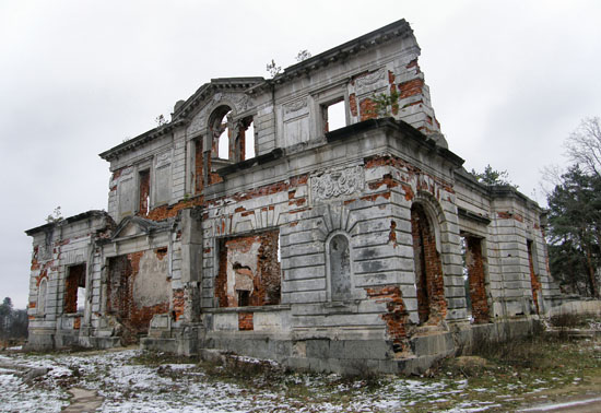 Палац у Денишах